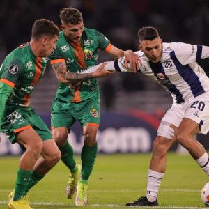 Cobresal cayó con Talleres en Córdoba 