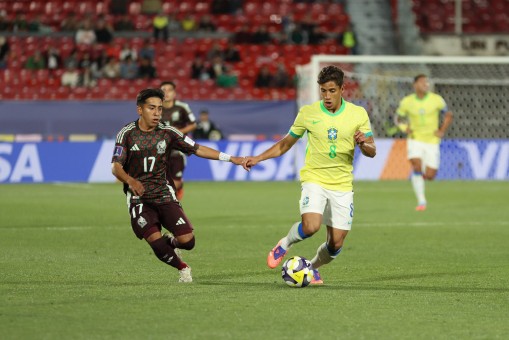 Brasil y México protagonizaron intensa igualdad