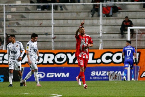 Unión La Calera logra importante triunfo ante Limache